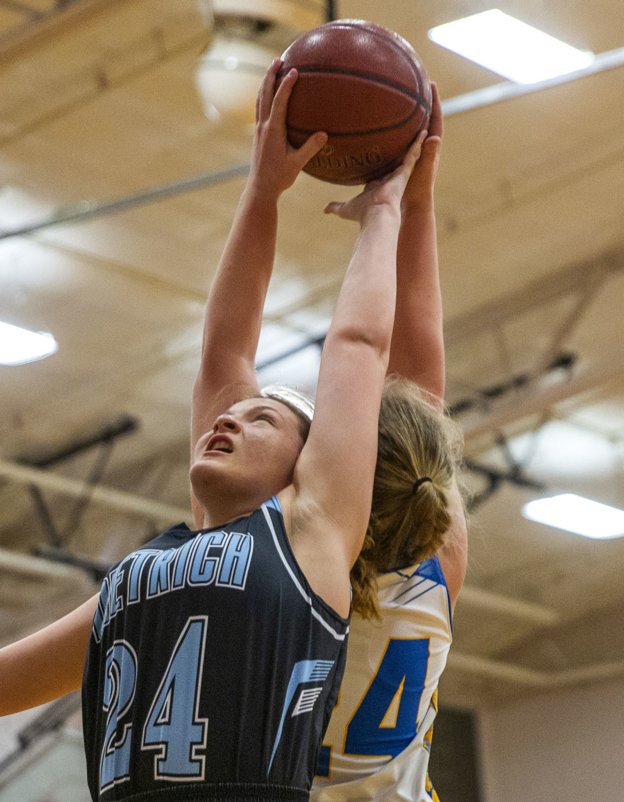 Carey vs Dietrich girls basketball